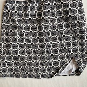 Ann Taylor Black and White Floral Cotton Skirt